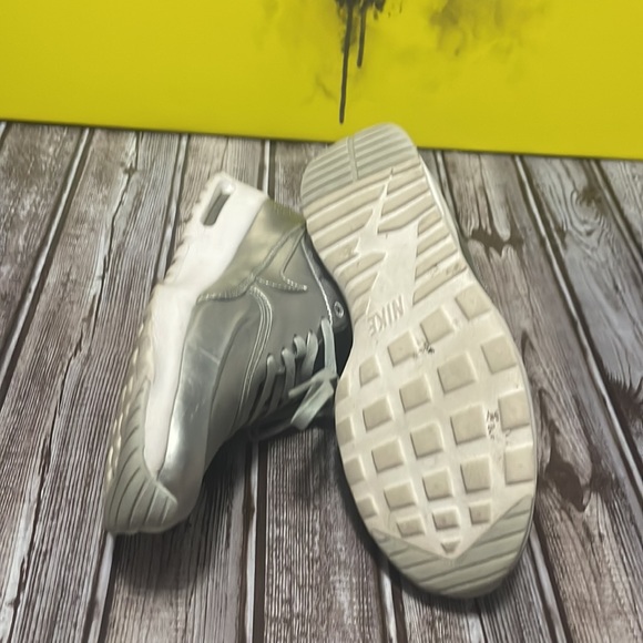 Nike Air Max Thea Metallic Silver - Picture 2 of 4